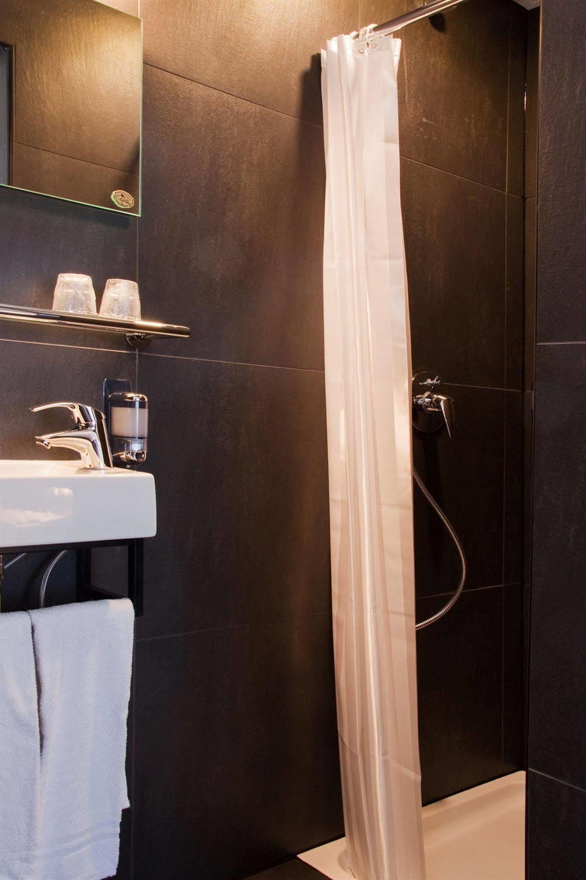 Hotel Brabant Хилваренбек Экстерьер фото